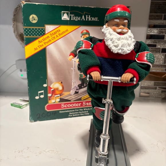 *READ* Animated & Musical Scooter Santa 14.5" x 11.25" VTG Kmart Trim A Home - Picture 4 of 16